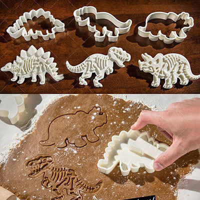Dinosaur cookie mold and cookie cutter